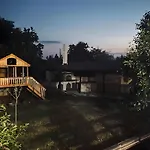 Large Cosy House By A Forest - Treehouse, Bbq, Fireplace & Mountain Willa