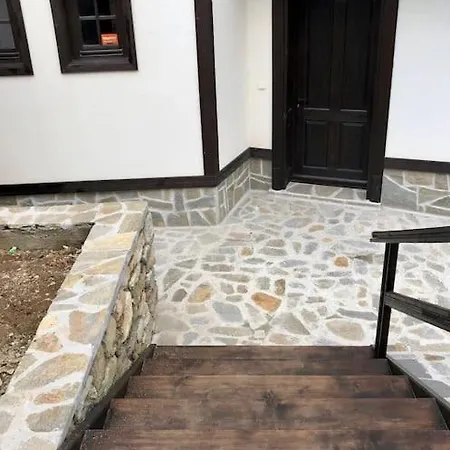 Large Cosy House By A Forest - Treehouse, Bbq, Fireplace & Mountain 别墅