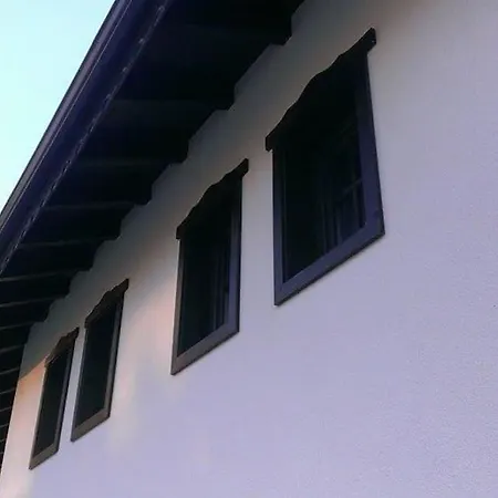 Large Cosy House By A Forest - Treehouse, Bbq, Fireplace & Mountain فيلة