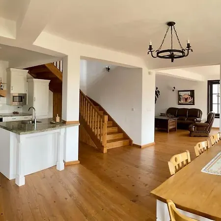 Villa Large Cosy House By A Forest - Treehouse, Bbq, Fireplace & Mountain Sopot