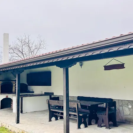 Large Cosy House By A Forest - Treehouse, Bbq, Fireplace & Mountain Villa *