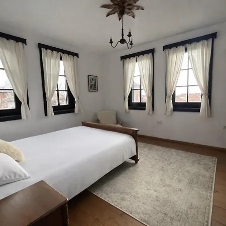 Villa Large Cosy House By A Forest - Treehouse, Bbq, Fireplace & Mountain Sopot